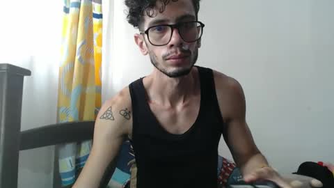 Snapshot of julfigo chatting on 02.17.25 Julfigo online show from 02.17.25