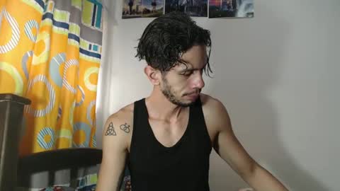 Snapshot of julfigo chatting on 02.21.25 Julfigo online show from 02.21.25