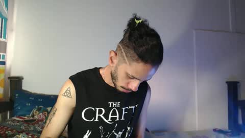 Snapshot of julfigo chatting on 10.15.25 Julfigo online show from 10.15.25