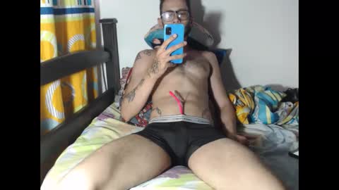 Snapshot of julfigo chatting on 10.26.25 Julfigo online show from 10.26.25