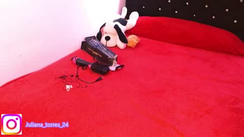  Juliana Torres  online show from 01.05.25