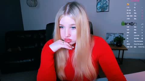 Snapshot of juli_kisss chatting on 01.03.25 juli kisss online show from 01.03.25