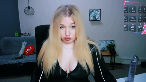 Snapshot of juli_kisss chatting on 01.18.25 juli kisss online show from 01.18.25