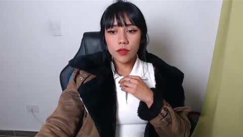 Snapshot of juli_love11 chatting on 01.13.25 JULIETA online show from 01.13.25