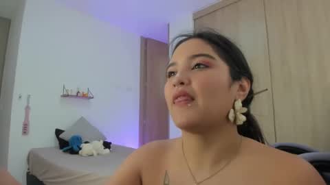 juli_santos_22 online show from 12.21.24