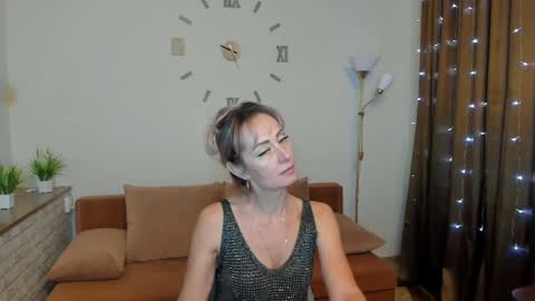 Snapshot of julia__cherry_ chatting on 12.24.24 julia__cherry_ online show from 12.24.24