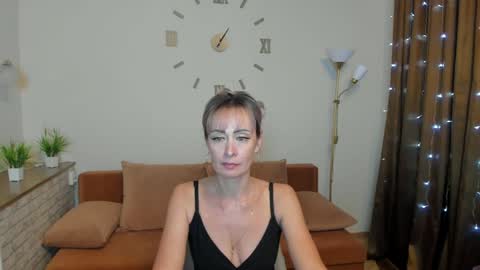 Snapshot of julia__cherry_ chatting on 12.24.24 julia__cherry_ online show from 12.24.24