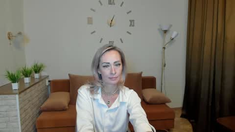 Snapshot of julia__cherry_ chatting on 01.16.25 julia__cherry_ online show from 01.16.25
