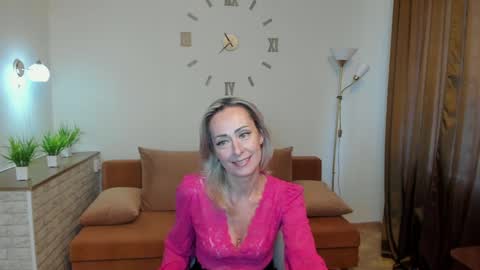 Snapshot of julia__cherry_ chatting on 01.18.25 julia__cherry_ online show from 01.18.25