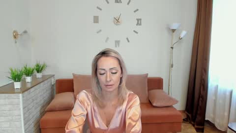 Snapshot of julia__cherry_ chatting on 01.22.25 julia__cherry_ online show from 01.22.25