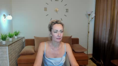 Snapshot of julia__cherry_ chatting on 01.26.25 julia__cherry_ online show from 01.26.25