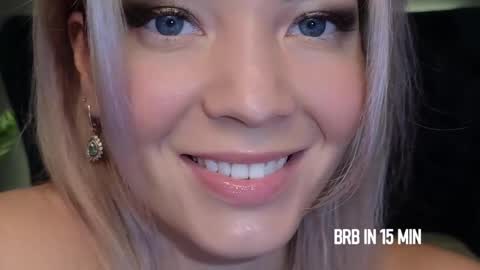 Snapshot of julia_cute_ chatting on 02.14.25 Cute online show from 02.14.25