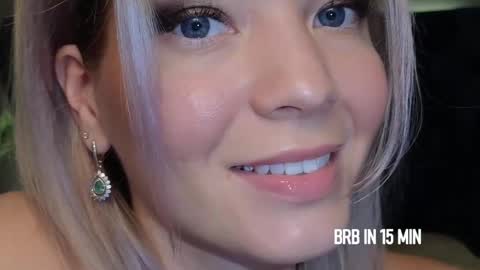 Snapshot of julia_cute_ chatting on 02.18.25 Cute online show from 02.18.25