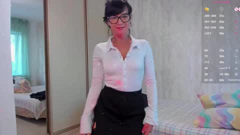 Julia online show from 09.25.25