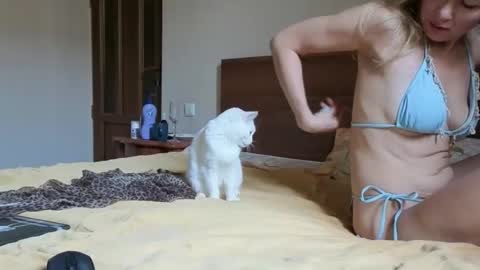 Snapshot of julia_giulia chatting on 10.09.25 julia_giulia online show from 10.09.25