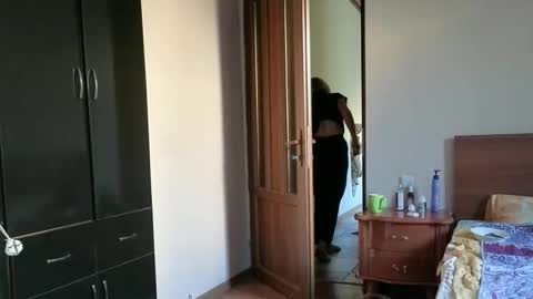 Snapshot of julia_giulia chatting on 10.11.25 julia_giulia online show from 10.11.25