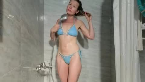 Snapshot of julia_giulia chatting on 10.20.25 julia_giulia online show from 10.20.25