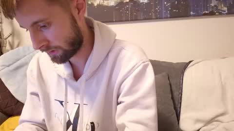 julia_official online show from 10.31.25