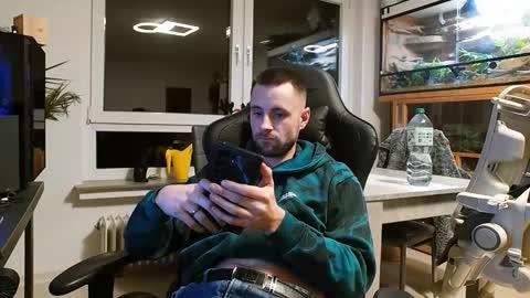 julia_official online show from 02.19.26