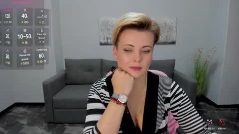 Snapshot of julia_wilsons chatting on 12.02.24 Julia online show from 12.02.24