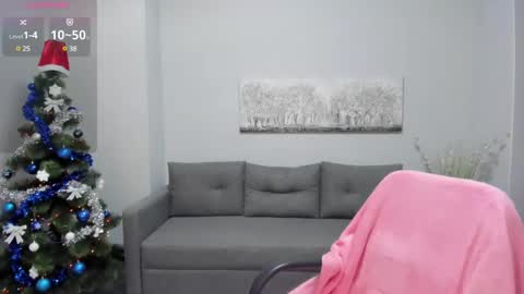 Snapshot of julia_wilsons chatting on 12.23.24 Julia online show from 12.23.24