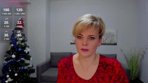 Snapshot of julia_wilsons chatting on 12.26.24 Julia online show from 12.26.24