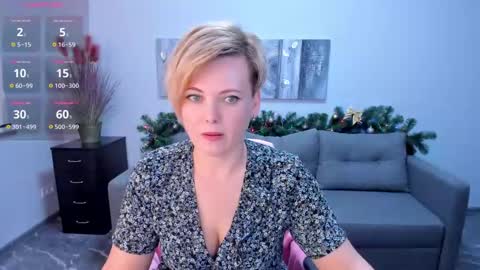 Snapshot of julia_wilsons chatting on 01.05.25 Julia online show from 01.05.25