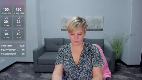 Snapshot of julia_wilsons chatting on 01.14.25 Julia online show from 01.14.25