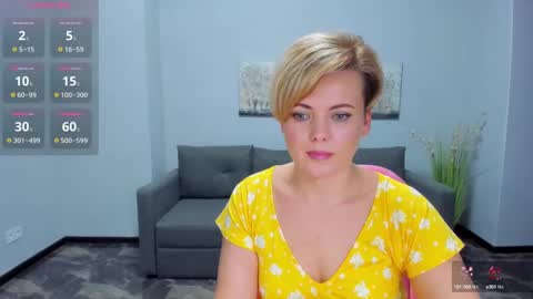 Snapshot of julia_wilsons chatting on 02.06.25 Julia online show from 02.06.25