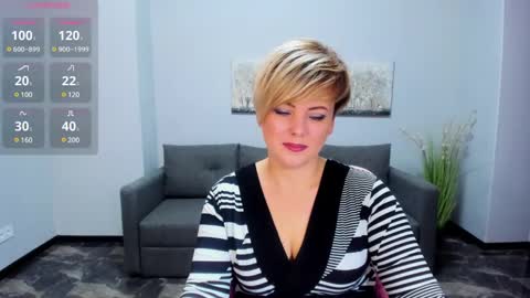 Snapshot of julia_wilsons chatting on 02.08.25 Julia online show from 02.08.25