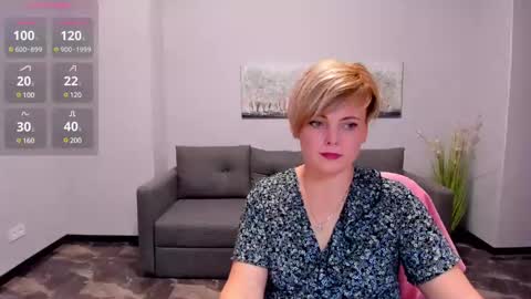 Snapshot of julia_wilsons chatting on 03.12.25 Julia online show from 03.12.25