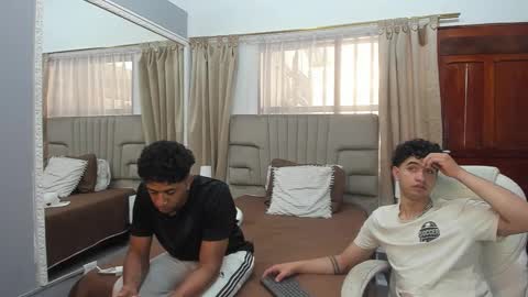 julian billy online show from 02.12.25