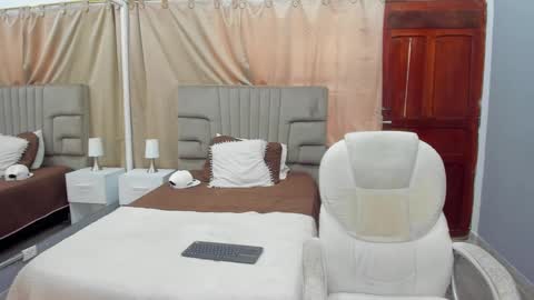 julian billy online show from 02.18.25