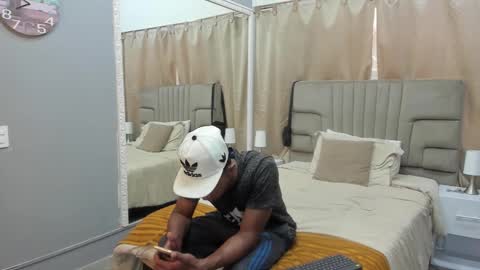 julian billy online show from 03.10.25