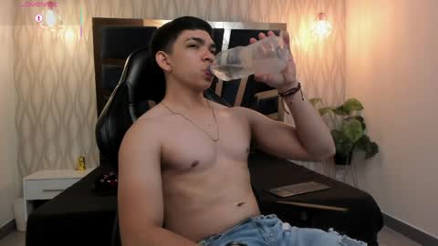 JULIAN  online show from 04.10.26