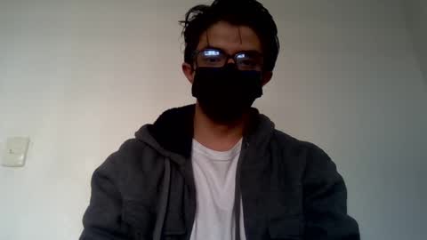 Julian Mora online show from 03.03.25