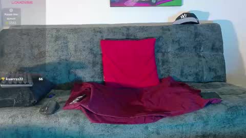 Julian independent model online show from 01.09.26