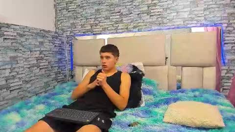 julian online show from 10.15.25