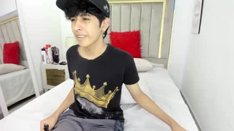 Julian online show from 01.11.26