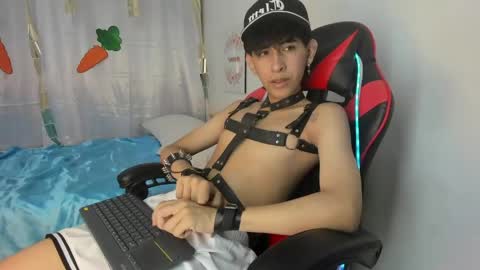 Julian online show from 04.17.26