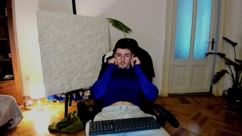 Snapshot of juliandylan chatting on 12.05.24 JulianDylan online show from 12.05.24