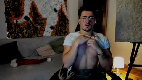Snapshot of juliandylan chatting on 12.17.24 JulianDylan online show from 12.17.24