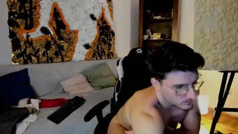 Snapshot of juliandylan chatting on 12.17.24 JulianDylan online show from 12.17.24