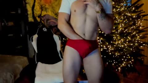 Snapshot of juliandylan chatting on 12.24.24 JulianDylan online show from 12.24.24