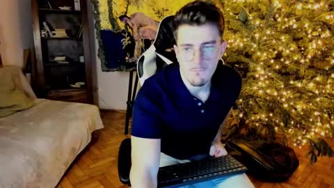 Snapshot of juliandylan chatting on 01.02.25 JulianDylan online show from 01.02.25