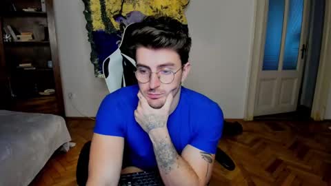 Snapshot of juliandylan chatting on 01.23.25 JulianDylan online show from 01.23.25