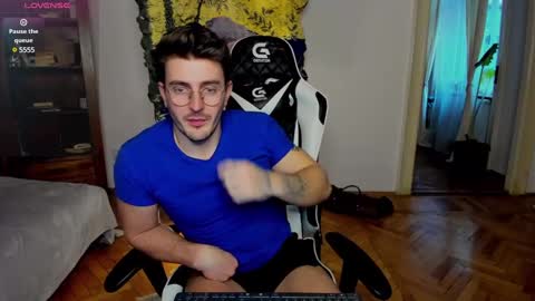 Snapshot of juliandylan chatting on 01.23.25 JulianDylan online show from 01.23.25