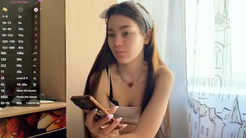 Viola online show from 04.10.26