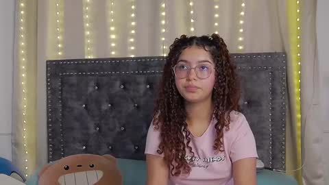 Juliane online show from 01.26.25
