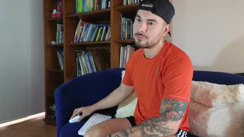 Julian online show from 04.24.26